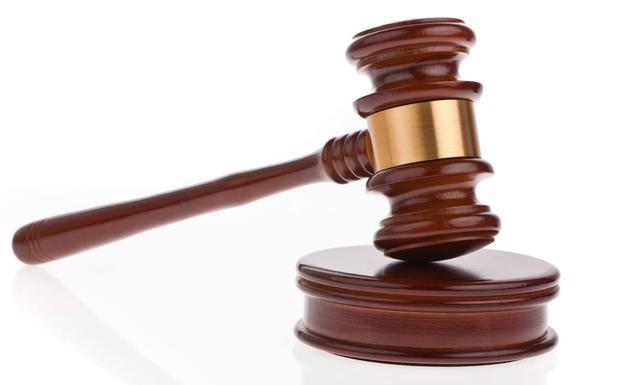 Los tres acusados niegan el robo de cableado y un motor en una gravera de Palencia