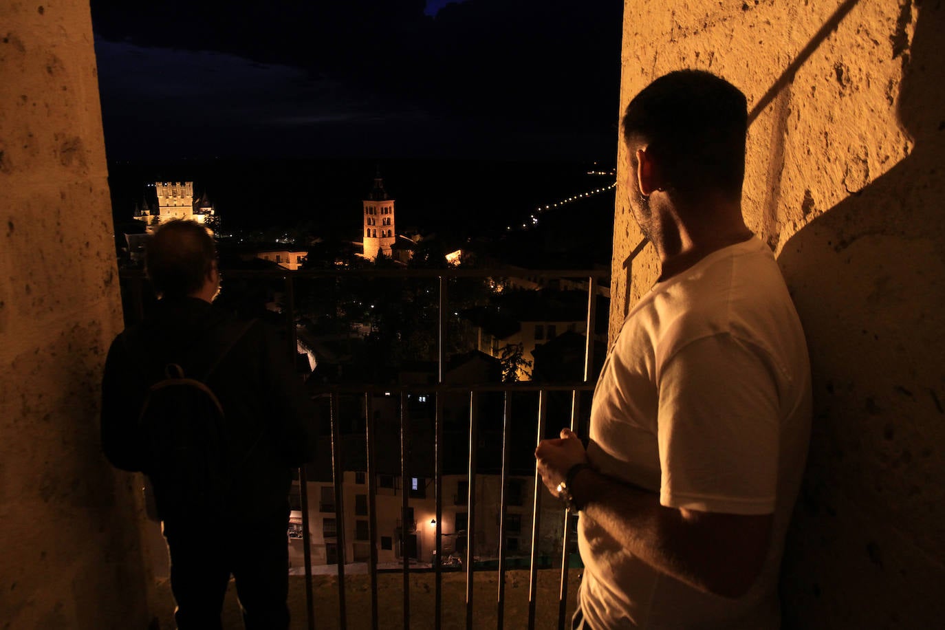 Segovia, de noche y desde las alturas