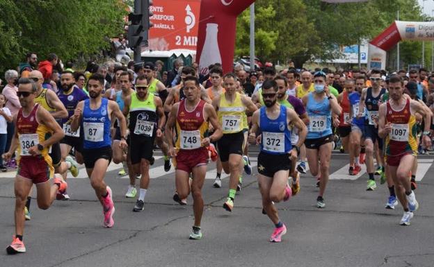 Antonio Fraile y Sandra Santamaría vencen en el regreso de la Cívico Militar San Fernando a Salamanca