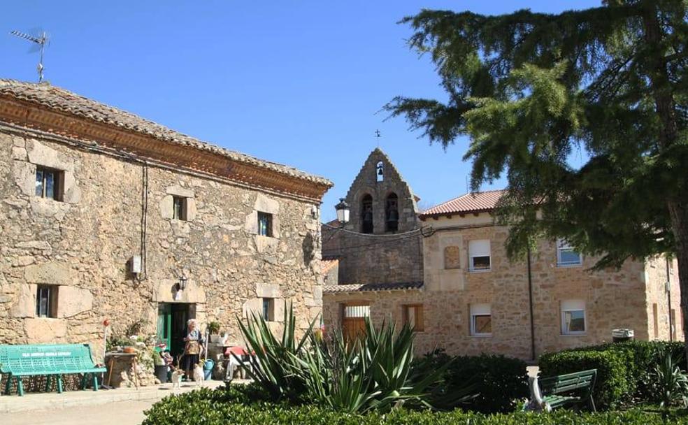 Rezmondo: un origen marcado por su monasterio condal