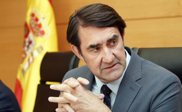 Castilla y León renovará los vehículos del operativo de lucha contra incendios y mejorará bases aéreas