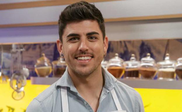 Adrián confiesa en 'MasterChef' su paso por la cárcel