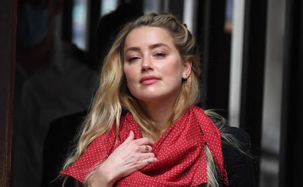 Pillan en una mentira a Amber Heard en el tribunal tras su divorcio de Johnny Depp