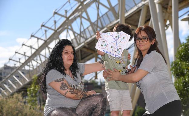 Medio centenar de mujeres vulnerables se convierten en asistentes de discapacitados