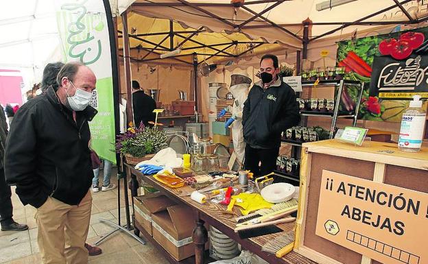 Los apicultores de Palencia producen 340 toneladas de miel al año, pero el consumo está sostenido