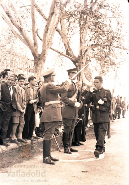 Desfile de la Victoria en el Campo Grande de Valladolid