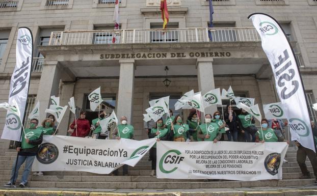 Los empleados públicos salen a la calle en Segovia para pedir mejores condiciones laborales