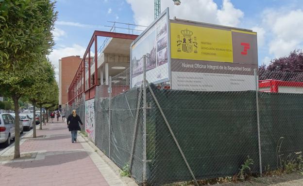 Sin fecha para rematar la sede inacabada de la Seguridad Social en La Rondilla