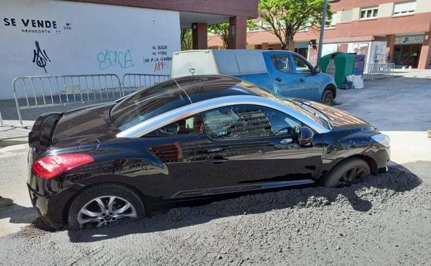 Derriba una farola con un coche robado y deja sin luz la travesía de Pedrajas