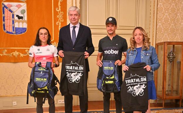 Más 300 triatletas participan este sábado en el VII Triatlón Media Distancia de Salamanca