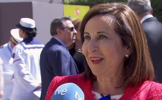 Robles: «Los servicios de inteligencia españoles son un ejemplo y actúan conforme a derecho»