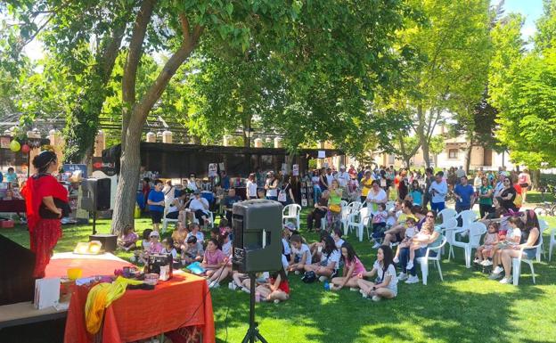 Pedaladas y literatura para los vecinos de Pedrajas de San Esteban