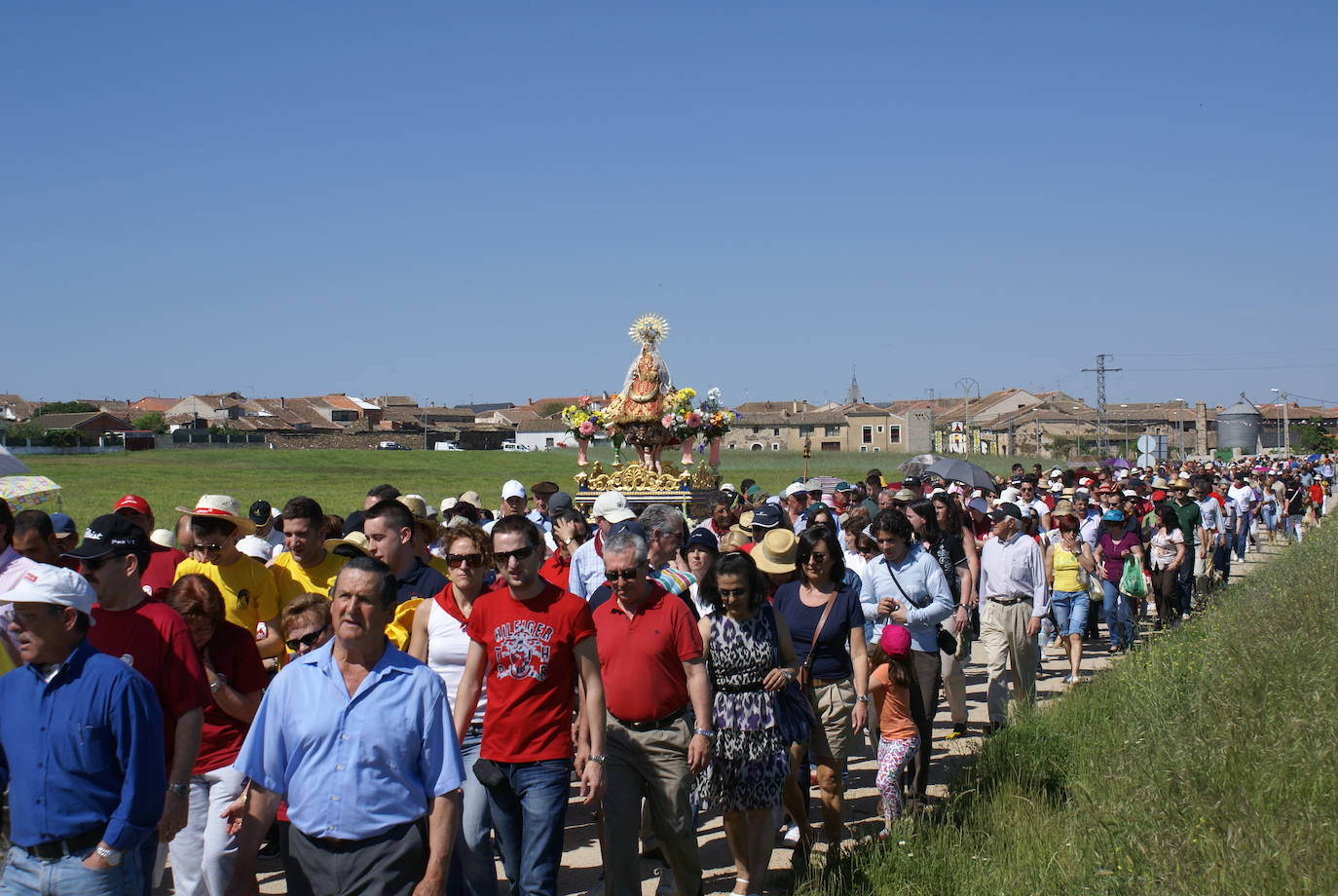 La espera más larga de la Virgen del Castillo llega a su fin