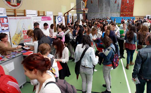 Apuesta de la Usal por la empleabilidad de sus estudiantes con más de 2.500 convenios de prácticas