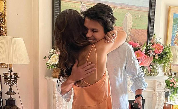 Álvaro Castillejo y Cristina Fernández, muy discretos en la celebración de su pedida