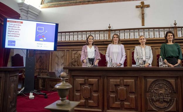 Rocío Lucas destaca «la mayor oferta de ciclos nuevos» en FP desde las transferencias de educación