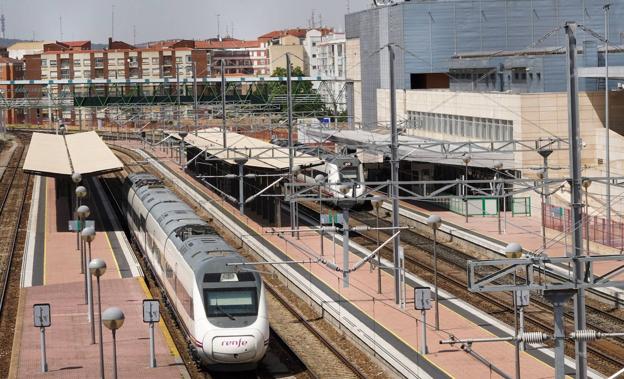 Los trenes entre Salamanca-Valladolid y Palencia recuperan el cien por cien de frecuencias previas a la pandemia