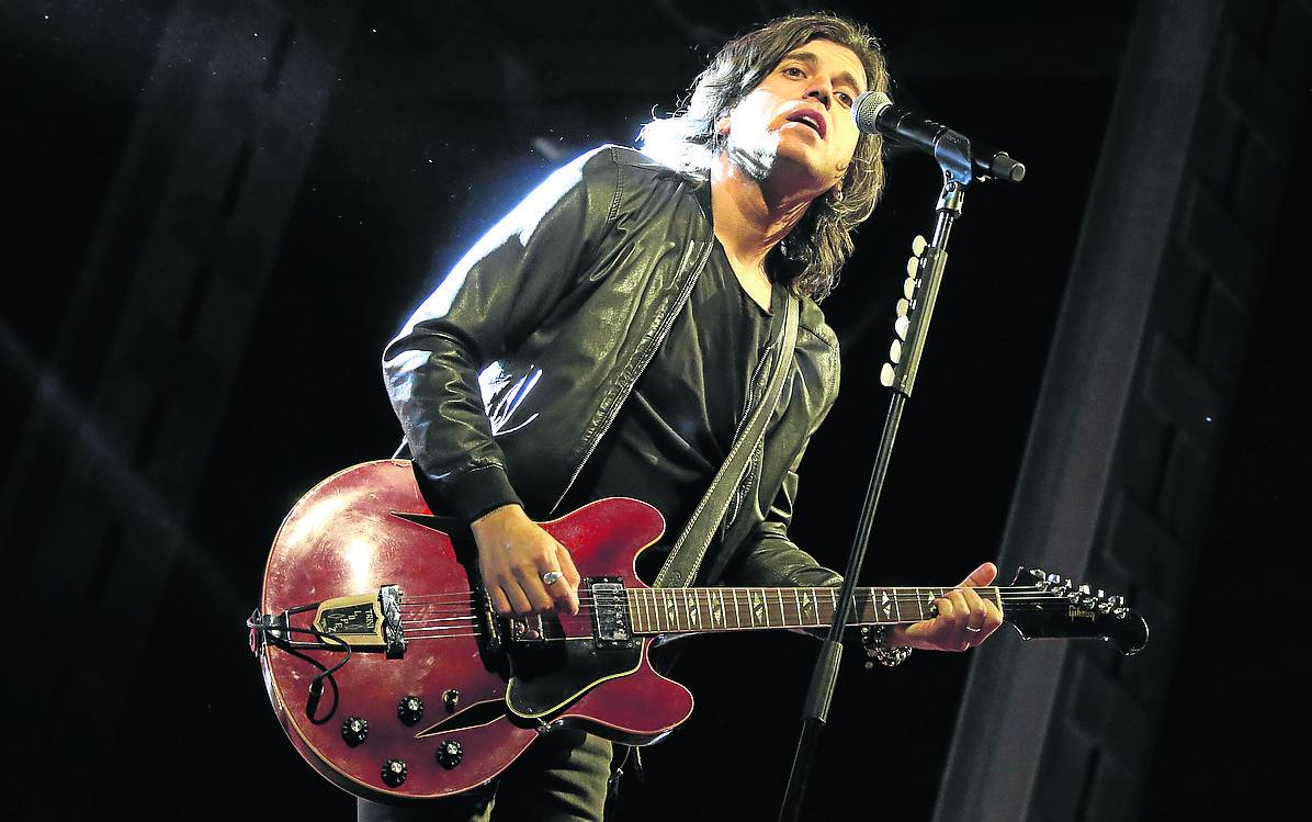 El repaso musical y emocional de Rulo y la Contrabanda