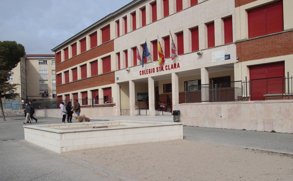 ¿Cómo transformar el patio de un colegio en un aula verde?