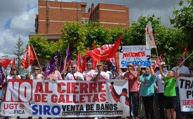 Los sindicatos creen que la Junta «llega tarde» a la crisis de Siro tras siete meses de negociación del plan