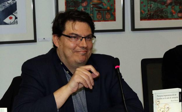 El vallisoletano Boris Rozas gana el premio de poesía Fuente Vaqueros