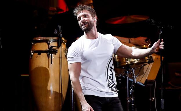 Pablo Alborán estrena este jueves un junio musical que traerá a Fito y Alejandro Sanz