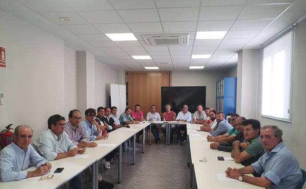 El colectivo de ganaderos de Salamanca apoya el cambio de postura del consejero de Agricultura sobre la tuberculosis bovina