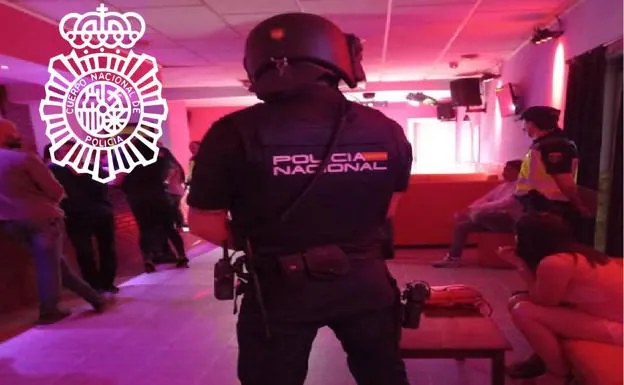 Detenidas dos mujeres por estancia irregular tras inspeccionar clubes de alterne en Fuentes de Oñoro