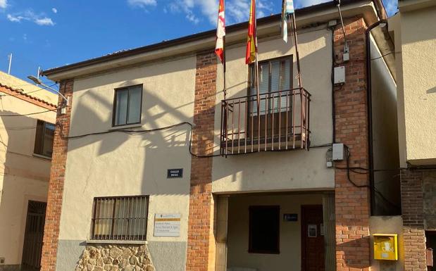 Piden transformar en viviendas sociales el antiguo ayuntamiento de Palazuelos de Eresma