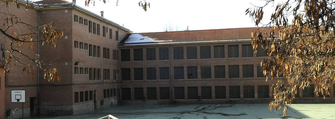 Clases a 33 grados en colegio de San José