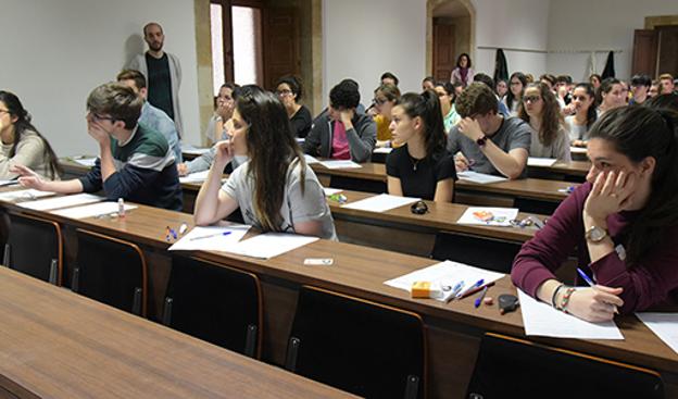 El 98% de los estudiantes del distrito universitario de la USAL supera la EBAU en junio