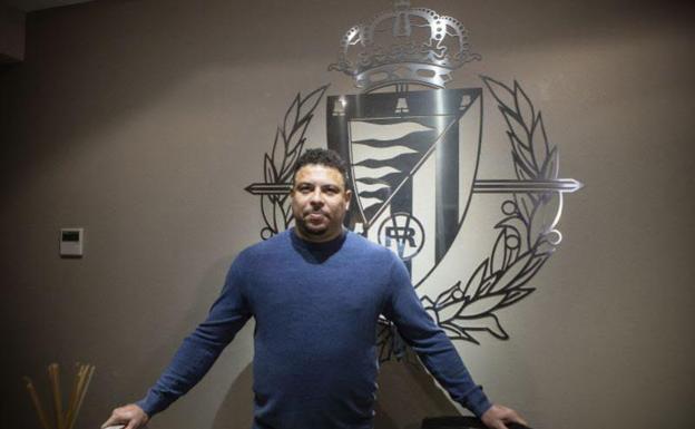 Argumentos para que el Real Valladolid cambie y no cambie de escudo