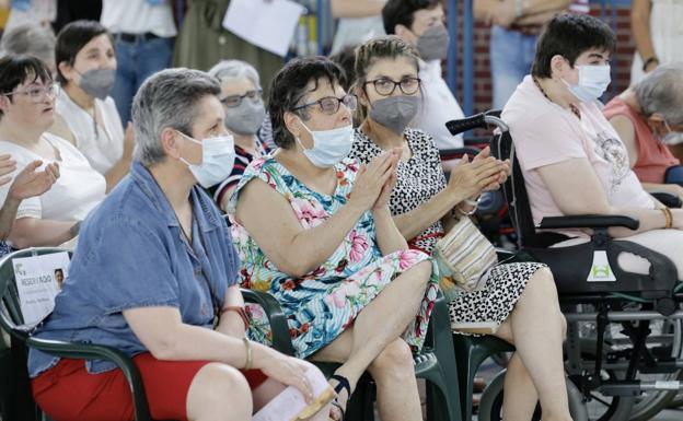 Las usuarias del centro Padre Zegrí celebran el 40 aniversario