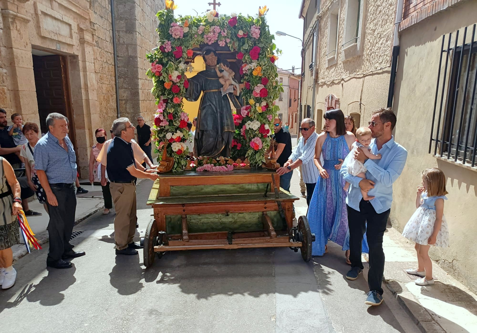 Castrillo de Don Juan celebra sus Fiestas Patronales en honor a San Antonio