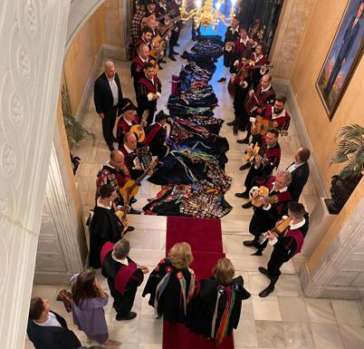La reina Sofía y la reina Silvia de Suecia disfrutan del centro histórico de Salamanca