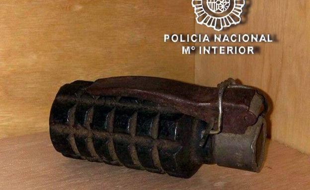 Una mujer encuentra una granada de mano al limpiar la casa de su padre en Burgos