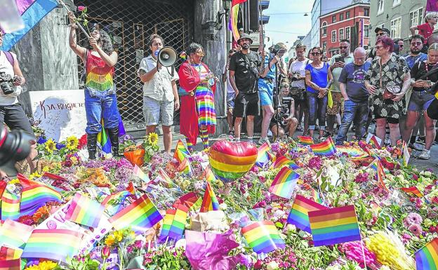 Noruega, en máxima alerta terrorista tras el atentado que dejó dos muertos en un pub gay