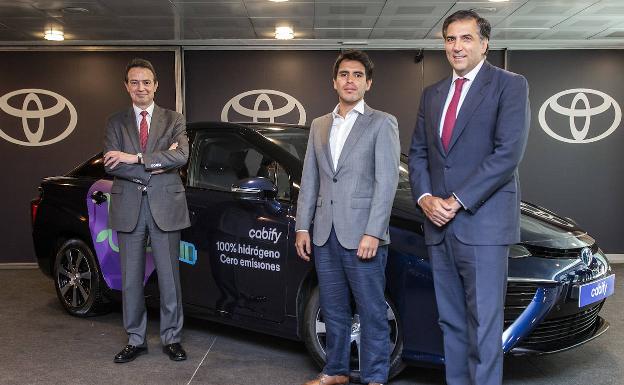 Cabify integra el hidrógeno en su flota con Toyota