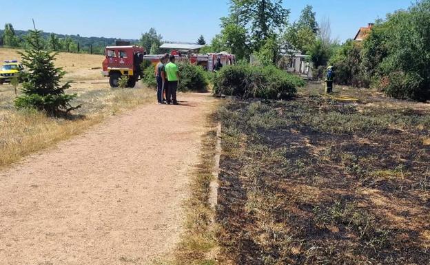 Sofocados dos incendios forestales en el Real Sitio y Yanguas de Eresma