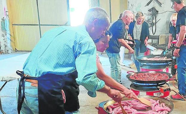 Hérmedes recupera las fiestas de San Juan con bailes y degustaciones populares