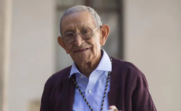 Fallece a los 83 años el sacerdote salmantino Antonio Romo, Premio Castilla y León de Valores Humanos