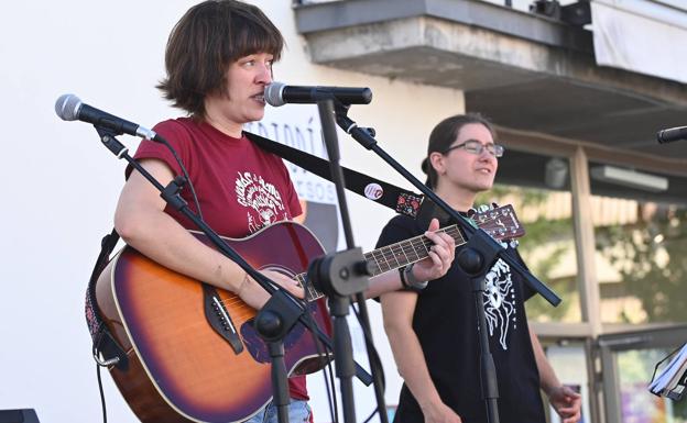 Poesía y música de autor en una iniciativa 'deslenguada' en Valladolid