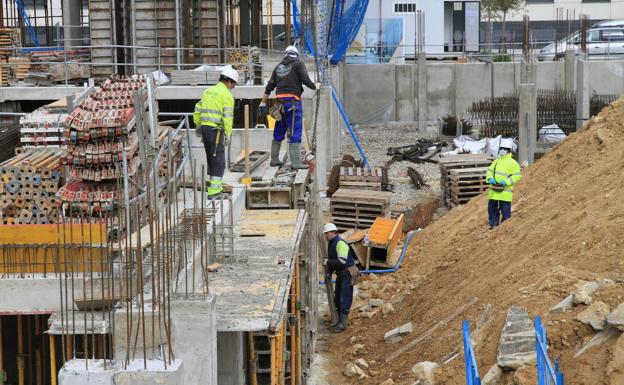 La construcción lidera el aumento en la siniestralidad laboral en Segovia