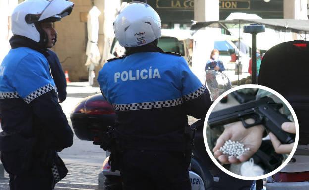 La Policía Local impone dos multas por llevar un bate de béisbol y una pistola de aire comprimido