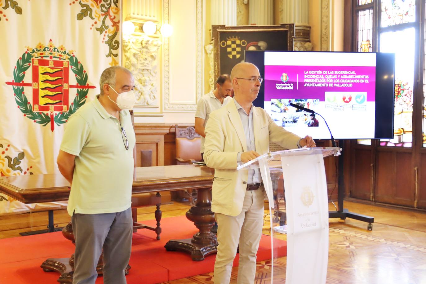 El Ayuntamiento respondió en ocho días a 30.481 quejas y sugerencias recibidas a lo largo de 2021