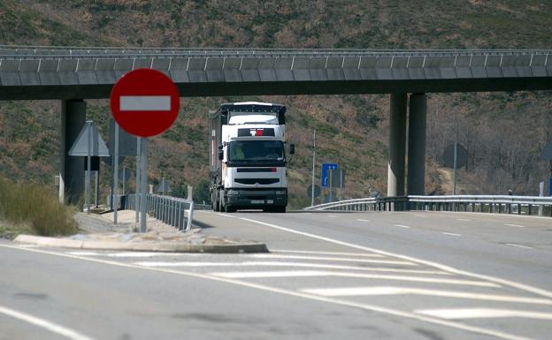 Una autovía de Castilla y León está entre las peor valoradas por los conductores, según la OCU