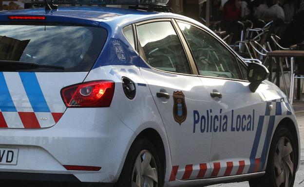 Un hombre acaba en el hospital tras ser agredido en la cara en la avenida del Acueducto