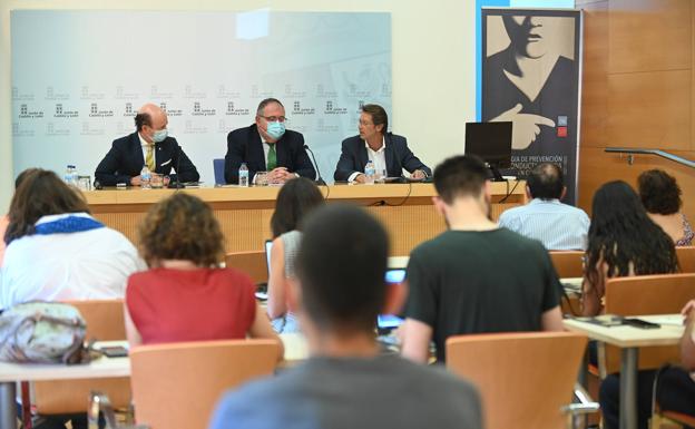 «El periodo de mayor riesgo de suicidio llega tras el alta, no durante la fase aguda»