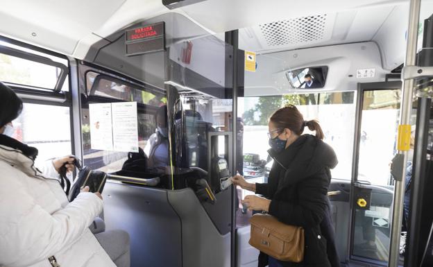 El Ayuntamiento de Valladolid aplicará un descuento del 30% a viajeros del autobús urbano desde septiembre