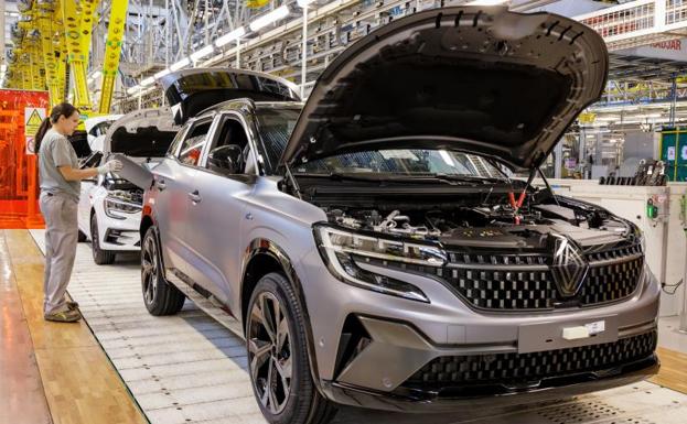 Renault ganará medio turno en octubre en Palencia, hasta 700 trabajadores más